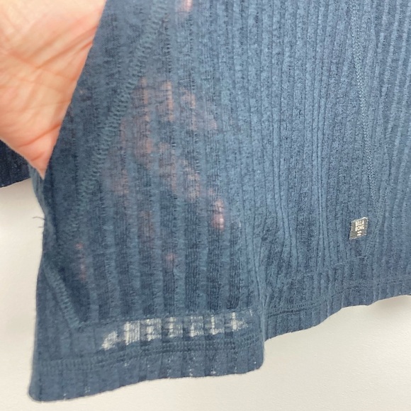 BILLABONG Oversized Hooded Coverup Top - Size XS - Picture 6 of 14